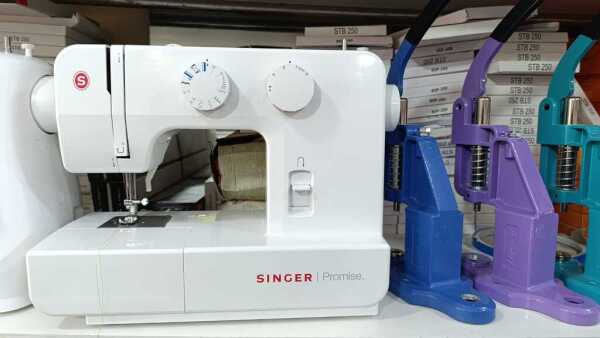 Tikiş maşını Singer 1409