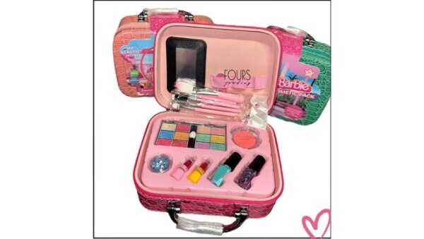 Makiyaj çamadan dəsti