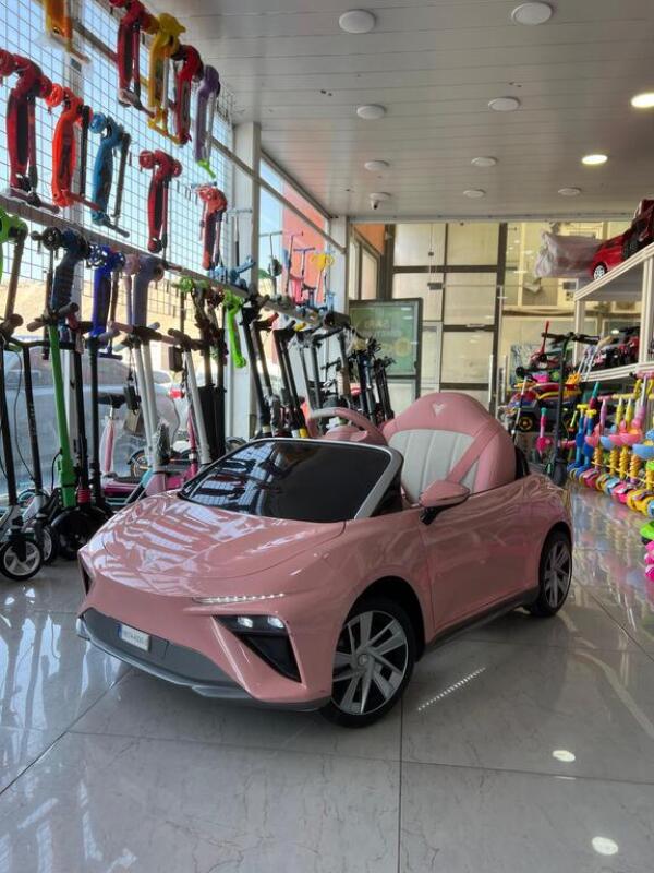 Uşaq avtomobili Tesla